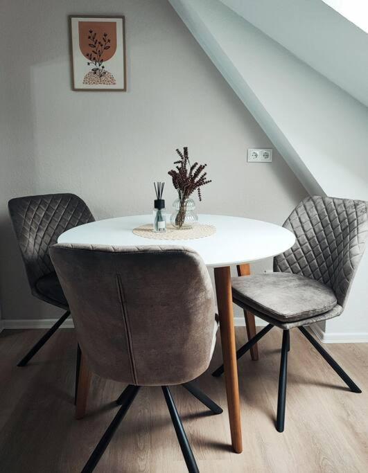 Stylische Altstadtwohnung - Netflix - Smart Tv - Schlafsofa Fuer 3 Personen Erfurt Exterior foto